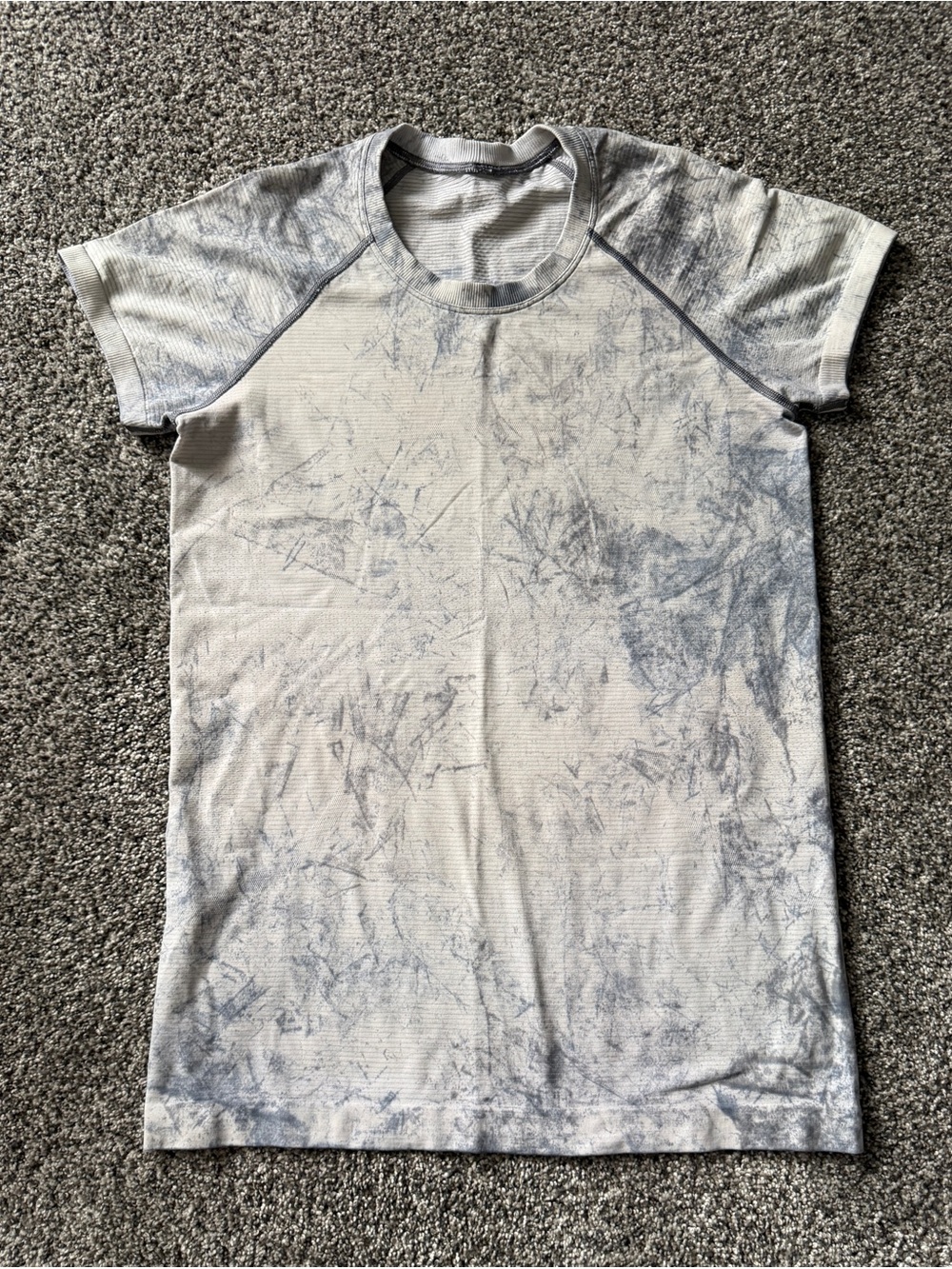 Gray & blue tie-dye Lululemon Swiftly Tech T-shirt